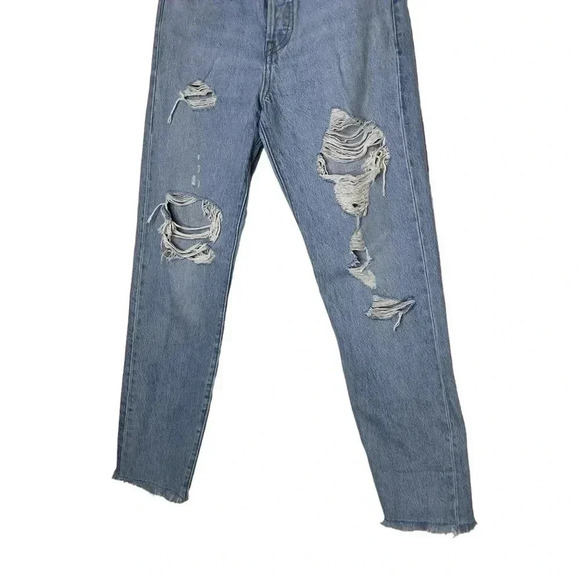 Levi’s Wedgie Distressed High Rise Light Wash Button-Fly Denim Jeans Size 26 - Picture 5 of 9